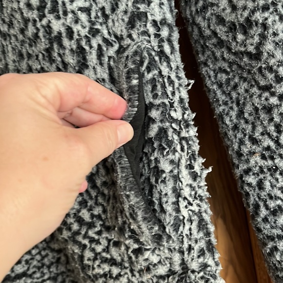 Super Cute Time And Tru Cozy Sherpa Size Medium - Picture 3 of 7